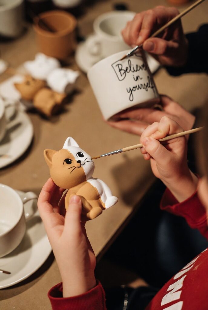 סדנת צביעת קרמיקה